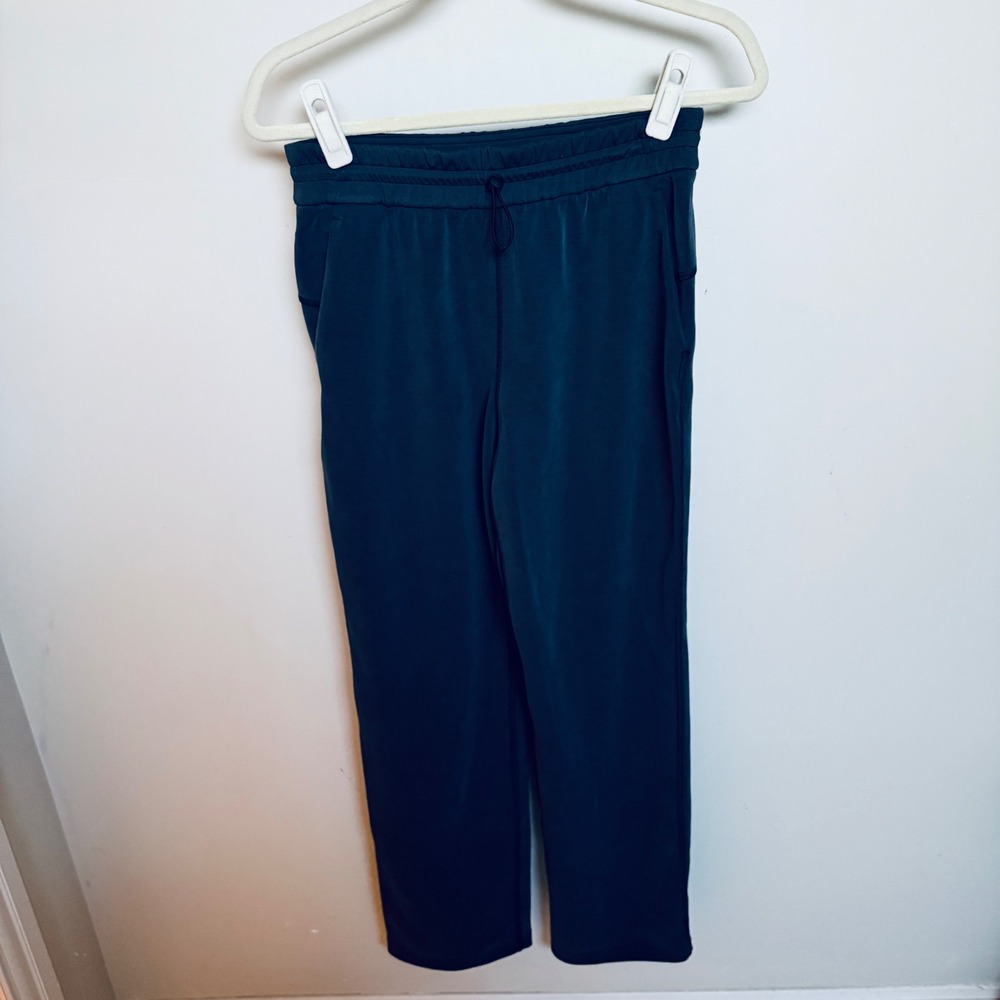 Lululemon Relaxed Fit Lounge Pants Drawstring Waist Womens Size 6 Mid Rise